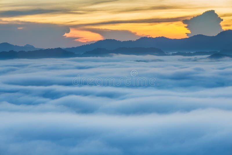 Khao Khai Nui, Sea of fog in the winter mornings at sunrise, New landmark to see beautiful scenery at Thailand