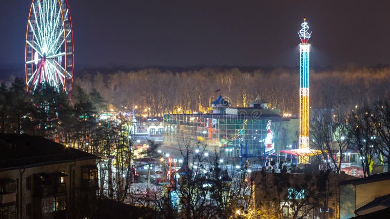 Kharkiv Stadt ab über Nachtzeit im Winter. ukrainisch.