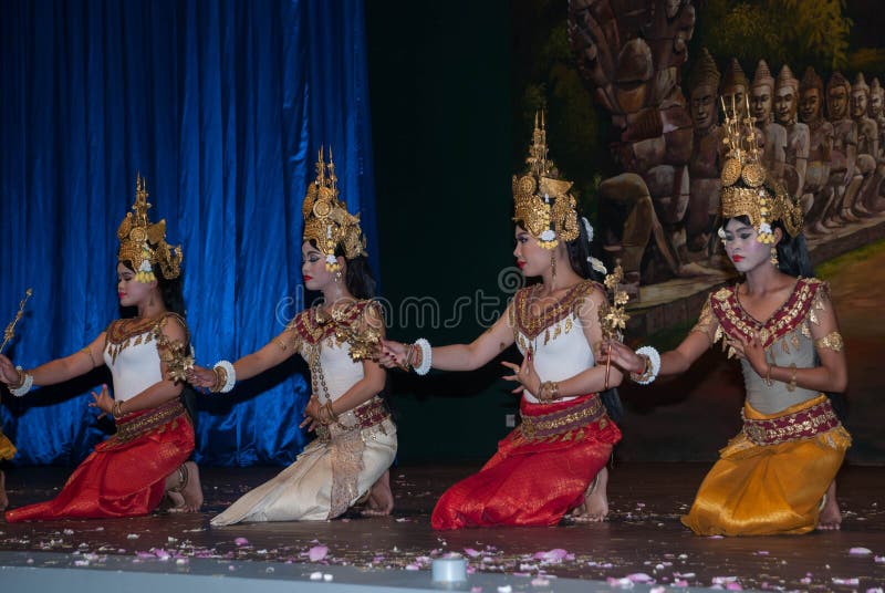 Apsara Dance, Cambodia editorial stock image. Image of folk - 35385159