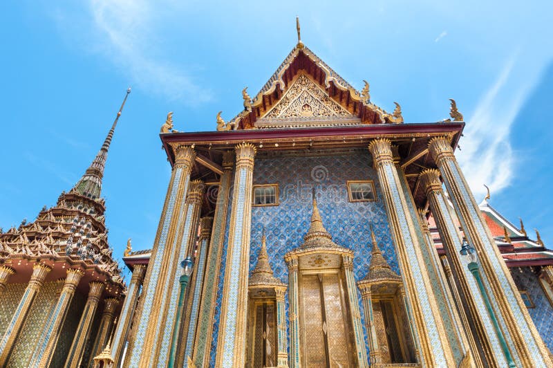 Download Ki-Nara En El Palacio Magnífico, Bangkok, Tailandia Imagen de archivo - Imagen de cielo, estrechez: 44854595