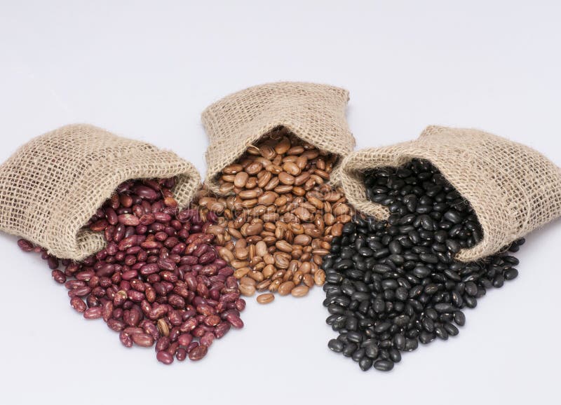 Kidney beans, pinto beans and black beans, in small bags. Kidney beans, pinto beans and black beans, in small bags.