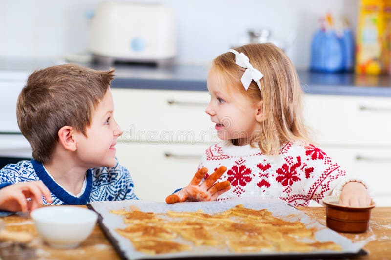 Kids Baking Stock Illustrations – 3,099 Kids Baking Stock Illustrations,  Vectors & Clipart - Dreamstime