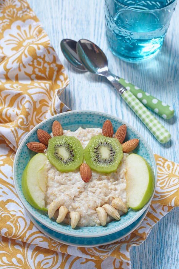 Kids breakfast porridge