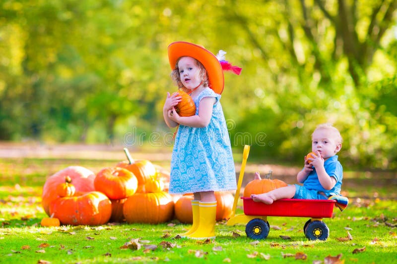 Kids at pumpkin patch