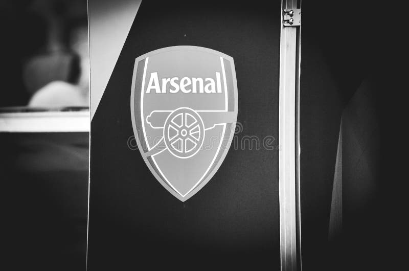 Arsenal Logo Black And White