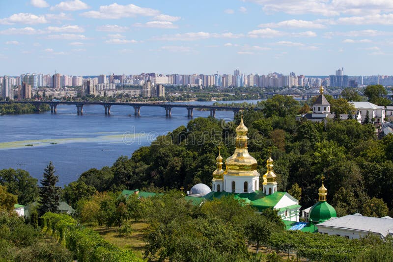 Kiewer Höhlenkloster stockbild