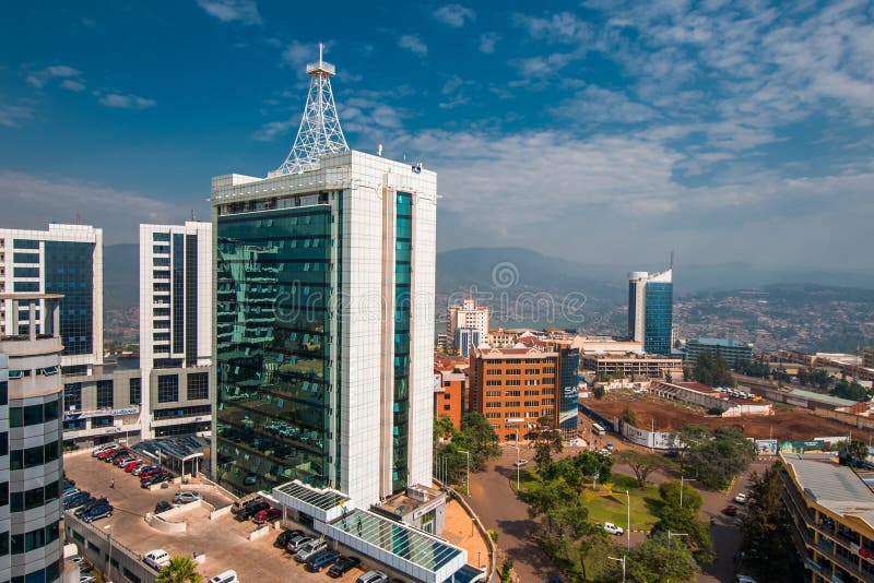 Kigali, Rwanda - September 21, 2018: een brede mening die neer eruit zien royalty-vrije stock foto's Kigali, Rwanda - September 21, 2018: een brede mening die neer eruit zien royalty-vrije stock foto's