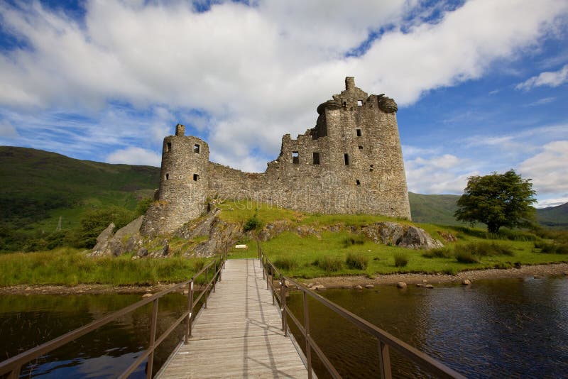kilchurn grodowe ruiny zdjęcie royalty free kilchurn grodowe ruiny zdjęcie royalty free