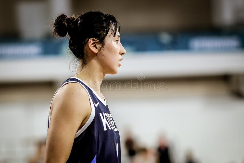 Jogador De Basquetebol Coreano, Kang Leeseul, Na Ação Durante O Fósforo De Basquetebol COREIA Contra GRÉCIA Fotografia Editorial - Imagem de jogo, coreia: 139720437