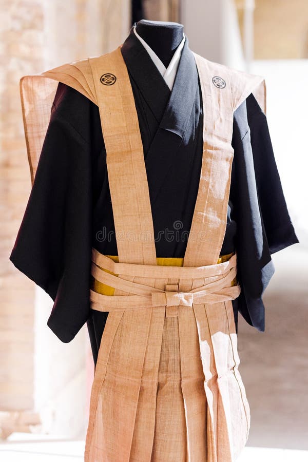 Speed up bell Be satisfied Kimono Giapponese Tradizionale Del Vestito Dal Samurai Per L'uomo Immagine Stock - Immagine di uomini, femmina: 106258935 Speed up bell Be satisfied Kimono Giapponese Tradizionale Del Vestito Dal Samurai Per L'uomo Immagine Stock - Immagine di uomini, femmina: 106258935