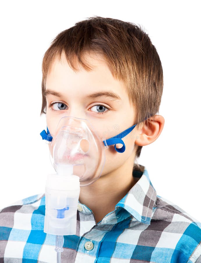 Kind mit Inhalatormaske stockfotografie Kind mit Inhalatormaske stockfotografie