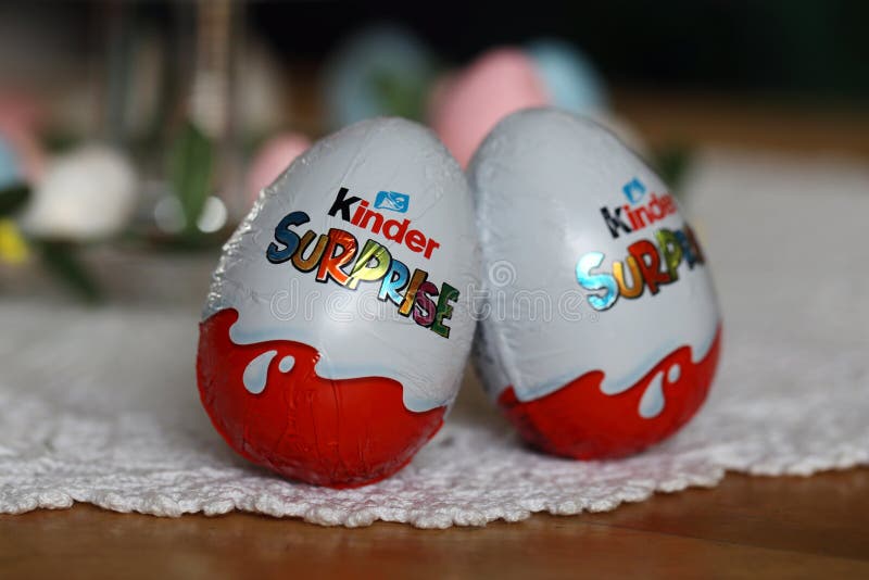 Kinder Surprise Chocolate Easter Eggs on the Table zdjęcia stock