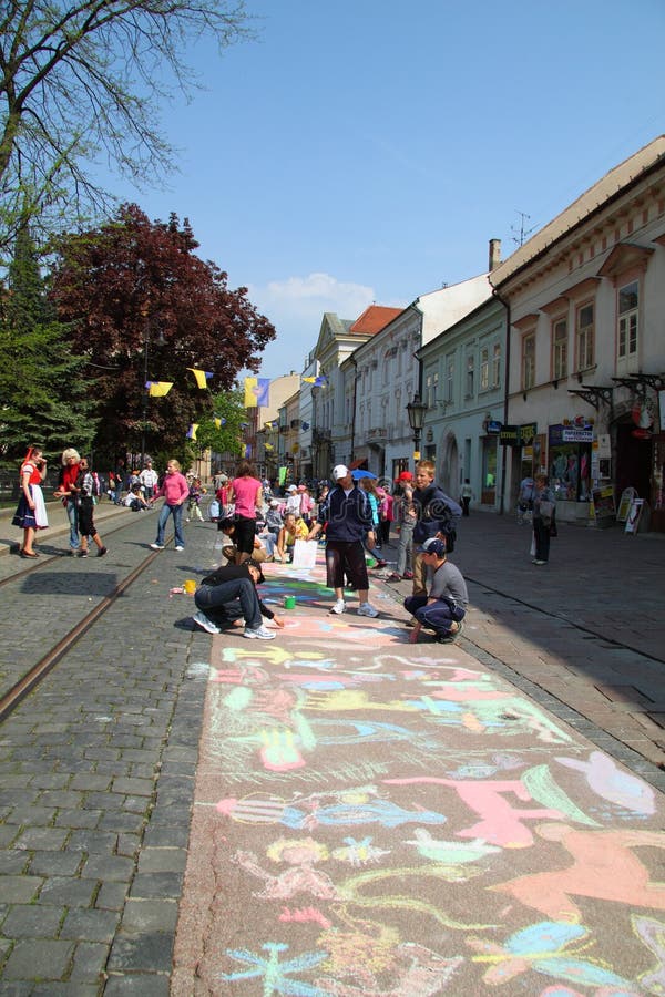 Kinder malen stockfotografie
