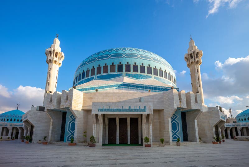 The King Abdullah I Mosque in Amman, Jordan was built between 1982 and 1989. It is capped by a magnificent blue mosaic dome beneath which 3,000 Muslims may offer prayer.