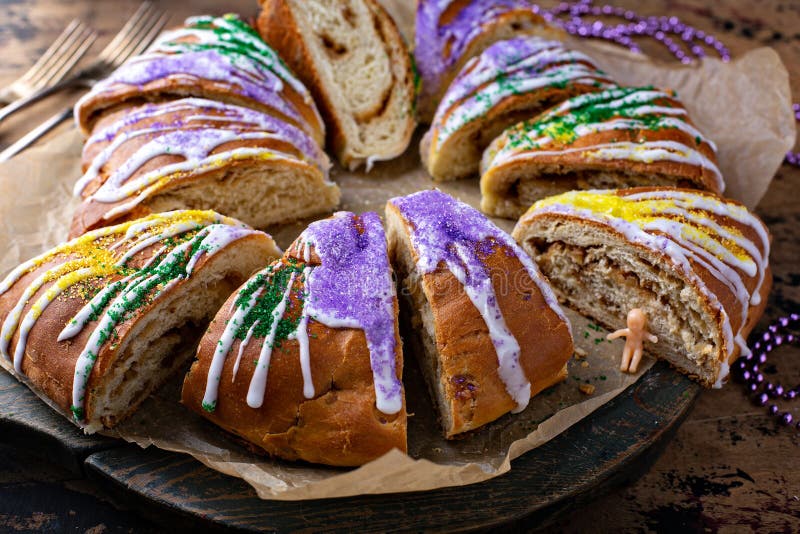 King cake for Mardi Gras stock image. Image of party - 173901763