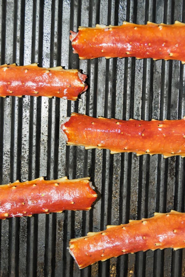King Crab Legs Grill stock image. Image of boiled, gourmet 87902569