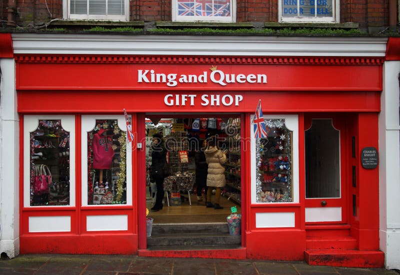 King And Queen Gift Shop Editorial Photography - Image ...