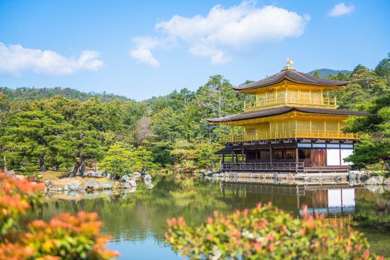 Kinkakuji-Tempel der goldene Pavillon in Kyoto