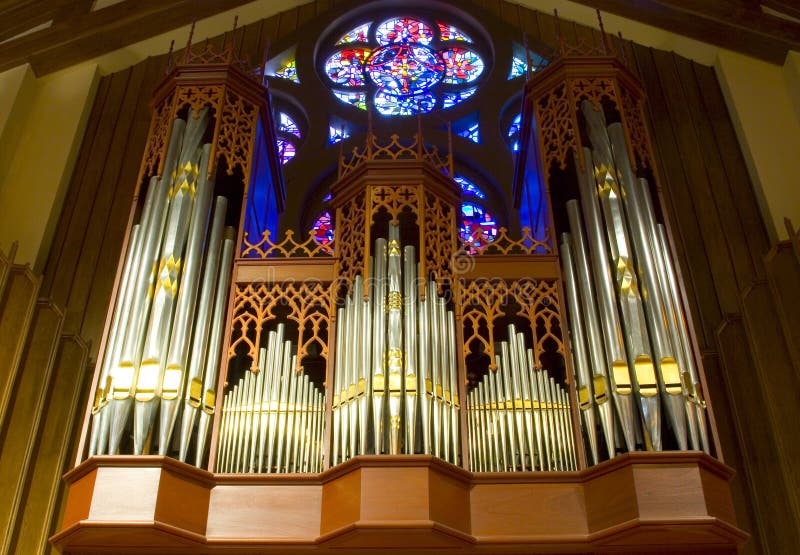 Kirche-Organ
