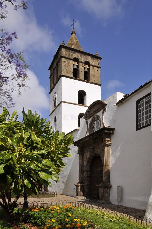 Kirche von Icod de Los Vinos bei Tenerife lizenzfreies stockbild Kirche von Icod de Los Vinos bei Tenerife lizenzfreies stockbild
