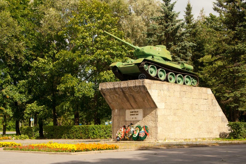 Kirishi, Leningrad region of Russia august 09, 2012 war Monument: T-34 tank on a pedestal. Kirishi, Leningrad region of Russia august 09, 2012 war Monument: T-34 tank on a pedestal