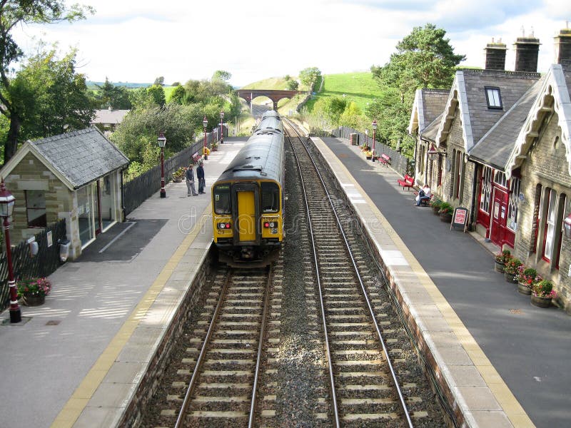 Kirkby Stephen Railway Station, Cumbria, Inglaterra imagenes de archivo Kirkby Stephen Railway Station, Cumbria, Inglaterra imagenes de archivo