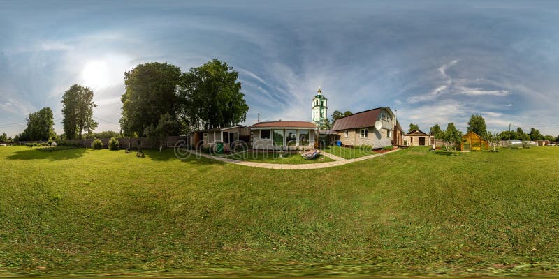 panorama hdri 360 completo sem costura fora de casa de concreto de férias  ou casas de