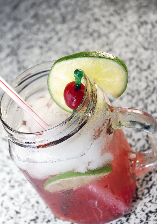 Kirsche Limeade stockfotos Kirsche Limeade stockfotos