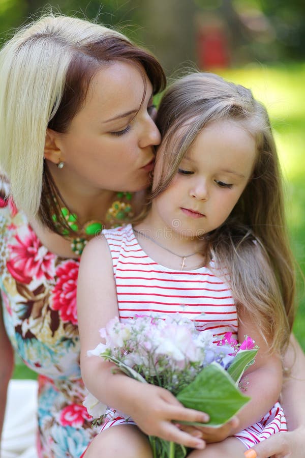 Mom Teaching Daughter Squirt