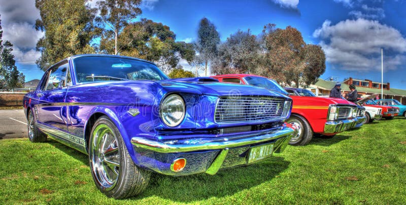 Klassieke Amerikaanse Ford Mustang uit de jaren 60 royalty-vrije stock fotografie