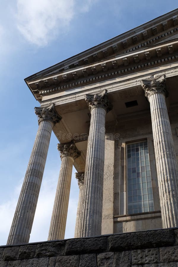 Klassieke kolommen van het Stadhuis van Birmingham royalty-vrije stock afbeeldingen Klassieke kolommen van het Stadhuis van Birmingham royalty-vrije stock afbeeldingen