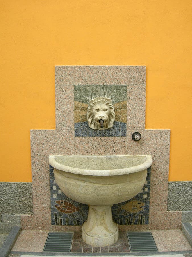klassischer Marmorbrunnen stockfoto klassischer Marmorbrunnen stockfoto