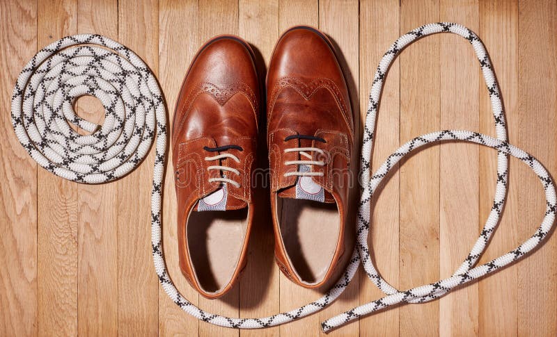 Klasyczni męscy brown rzemienni buty