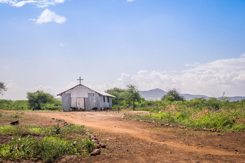 Kleine christliche Kirche im ländlichen afrikanischen Bereich