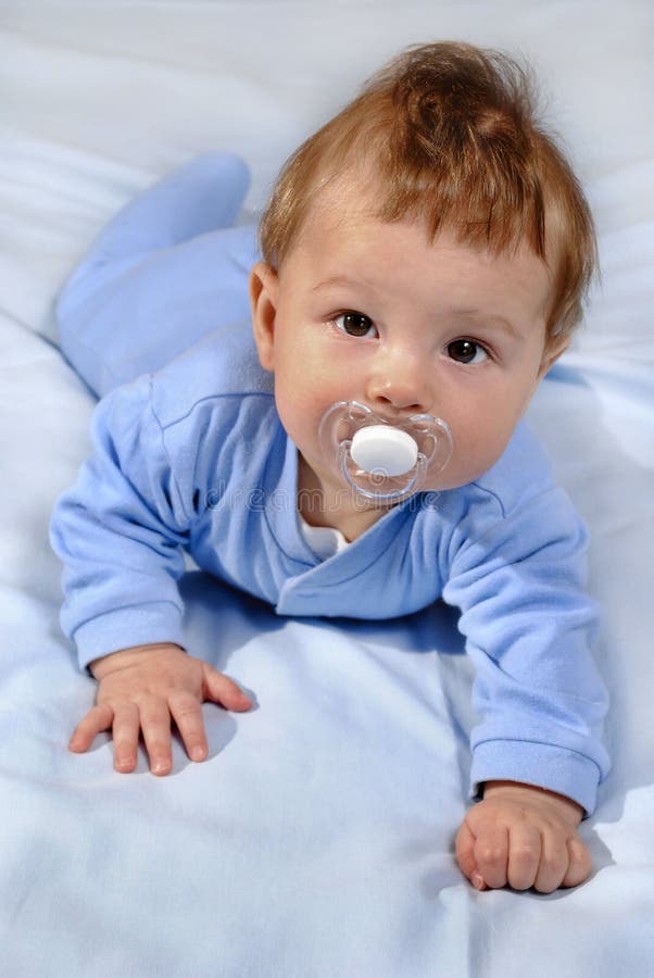 Kleine gezonde baby royalty-vrije stock foto's