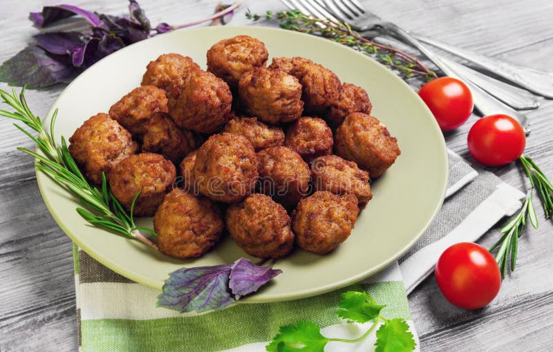 Kleine vleesballen stock afbeelding Kleine vleesballen stock afbeelding