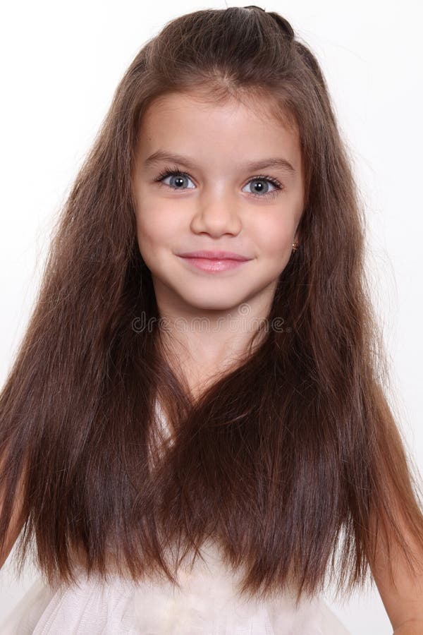 Kleines Mädchen mit dem schönen Haar
