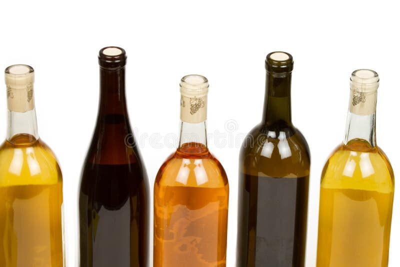 Kleurrijke Geassorteerde Flessen Wijn stock foto Kleurrijke Geassorteerde Flessen Wijn stock foto
