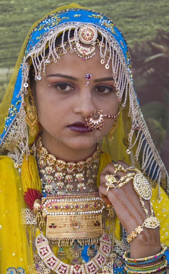 Portret Van Jong Rajasthanimeisje Bij Kameel Eerlijke Vakantie in