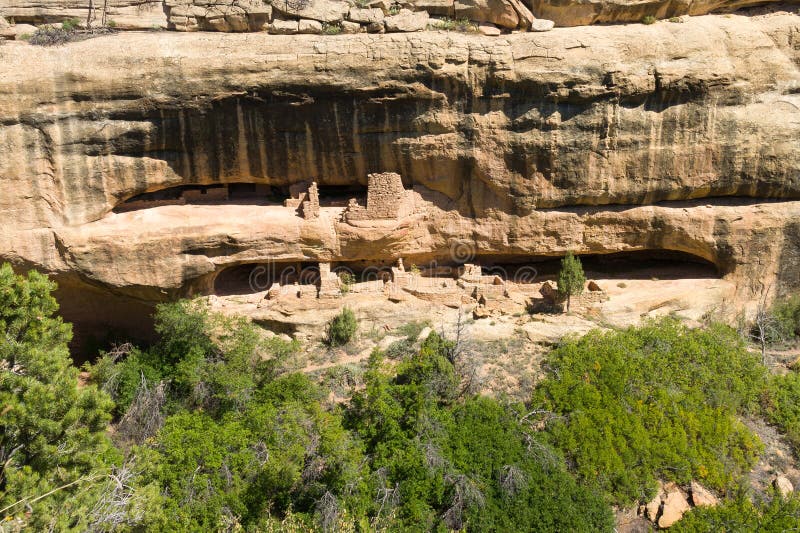 Klippenwohnung am Feuer-Tempel, Mesa Verde National Park lizenzfreie stockfotografie Klippenwohnung am Feuer-Tempel, Mesa Verde National Park lizenzfreie stockfotografie