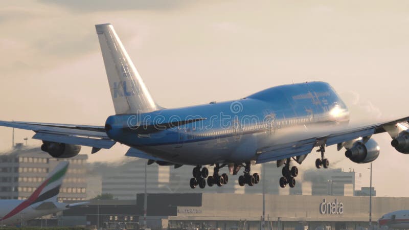 KLM Boeing 747 som att närma sig arkivfilmer