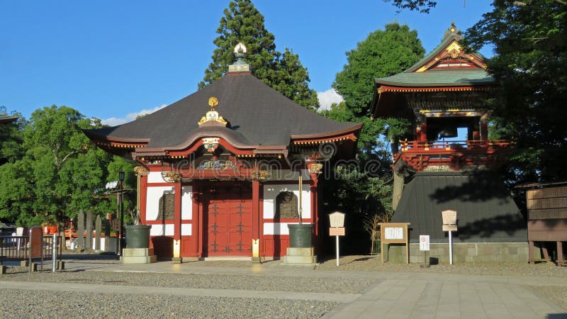 Klocka torn av den Naritasan Shinshoji templet i Japan royaltyfria bilder Klocka torn av den Naritasan Shinshoji templet i Japan royaltyfria bilder