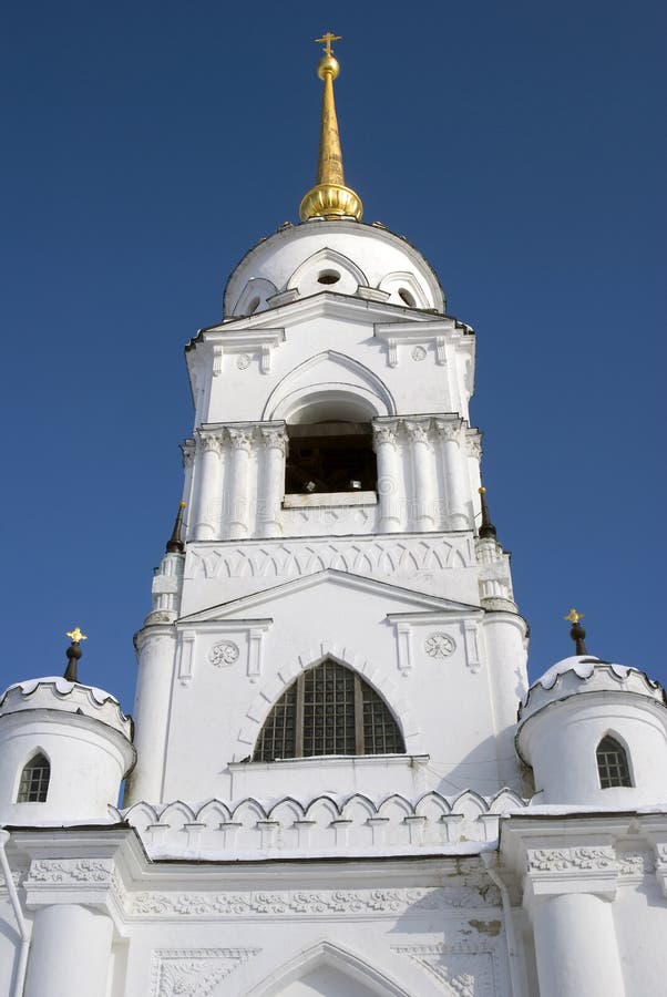 Klokketoren van Veronderstellingskathedraal in Vladimir, Rusland stock foto Klokketoren van Veronderstellingskathedraal in Vladimir, Rusland stock foto