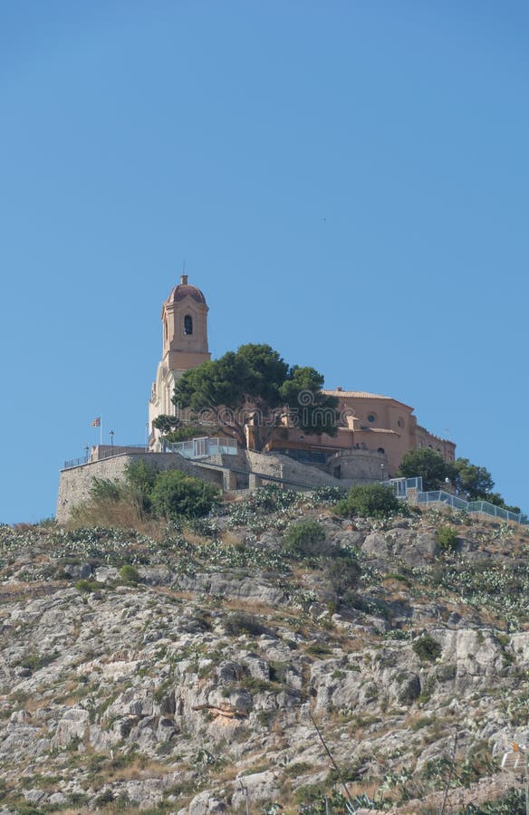 Klooster en kasteel van Cullera, Valencia, Spanje stock foto Klooster en kasteel van Cullera, Valencia, Spanje stock foto