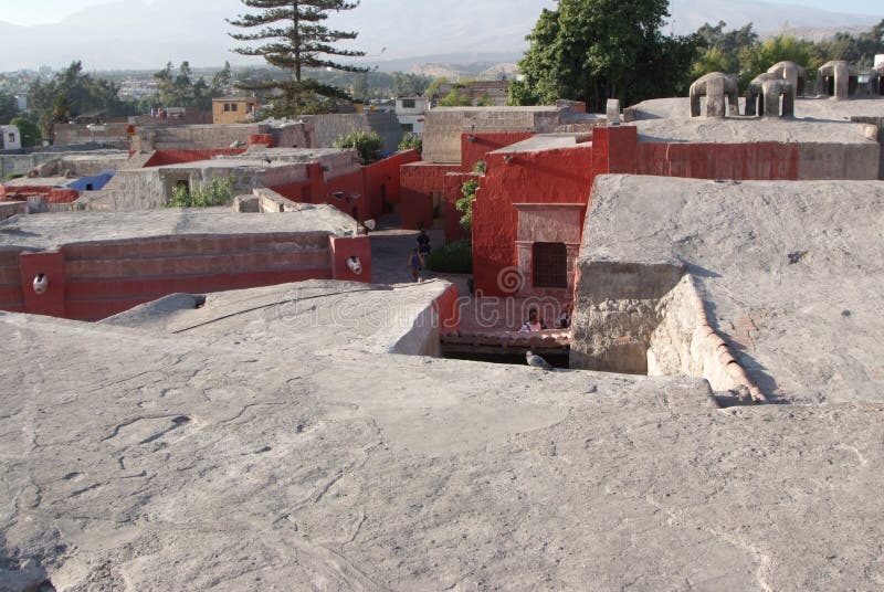 Klooster van Heilige Catherine Spanish: Santa Catalina in Arequipa Peru, is klooster van nonnen van de Tweede Orde van Domincan h royalty-vrije stock foto Klooster van Heilige Catherine Spanish: Santa Catalina in Arequipa Peru, is klooster van nonnen van de Tweede Orde van Domincan h royalty-vrije stock foto