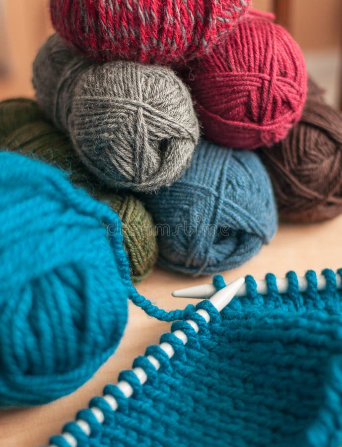Yarn And Needles For Kniting Stock Image - Image of woolen, wicker ...