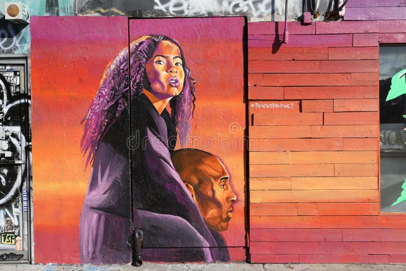 Kobe Bryant and his daughter memorial street art graffiti