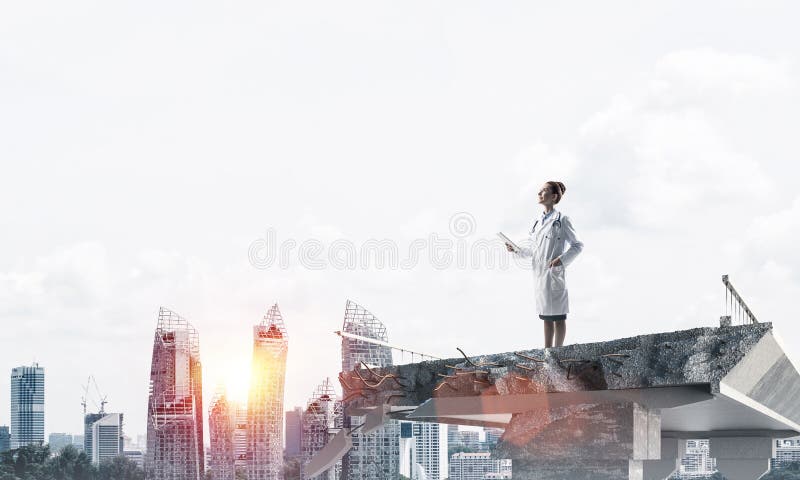 Kobieta doktor na miejskiej straży zdrowia fotografia stock