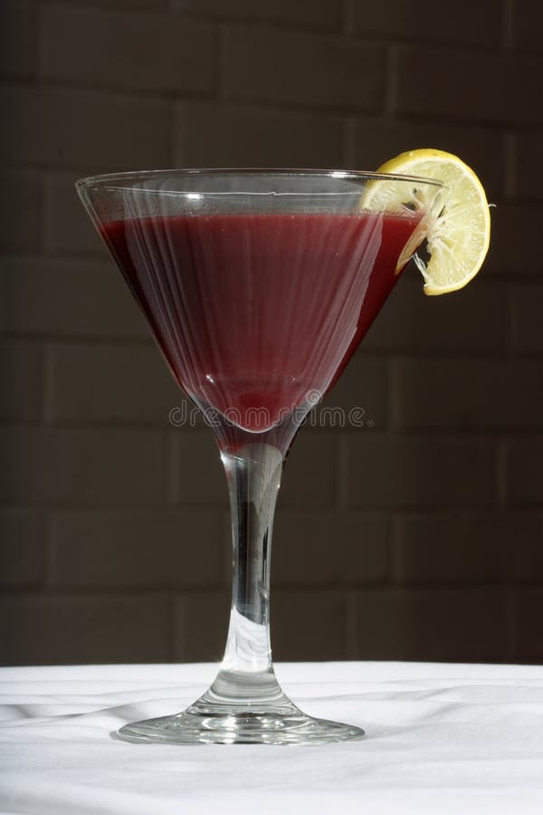 Kokum Sharbat - uma bebida do verão do Maharashtra imagem de stock royalty free Kokum Sharbat - uma bebida do verão do Maharashtra imagem de stock royalty free