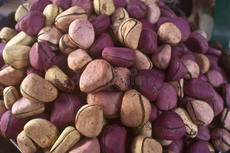 Ruedas nueces en El mercado.